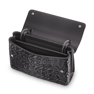 Signature Luxe Flap XL – Black/Gun Metal