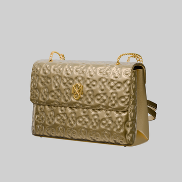 Signature Luxe Flap Medium – Gold