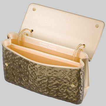 Signature Luxe Flap Large – Gold